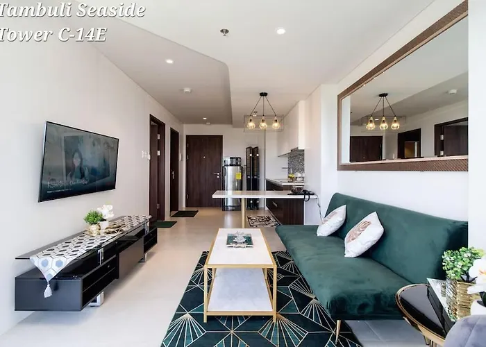 Seaside Luxury Living *